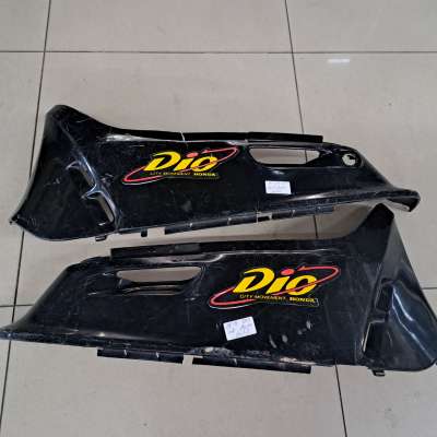 ΑΡΙΣΤΕΡΟ ΚΑΙ ΔΕΞΙ ΚΑΠΑΚΙ...