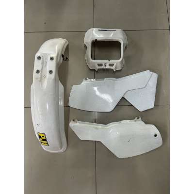 ΠΛΑΙΝΑ ΚΑΠΑΚΙΑ ΑΡΙΣΤΕΡΑ...