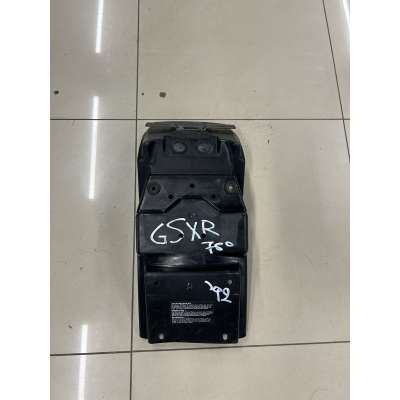 SUZUKI GSXR 750 ΒΑΣΗ ΠΙΝΑΚΙΔΑΣ